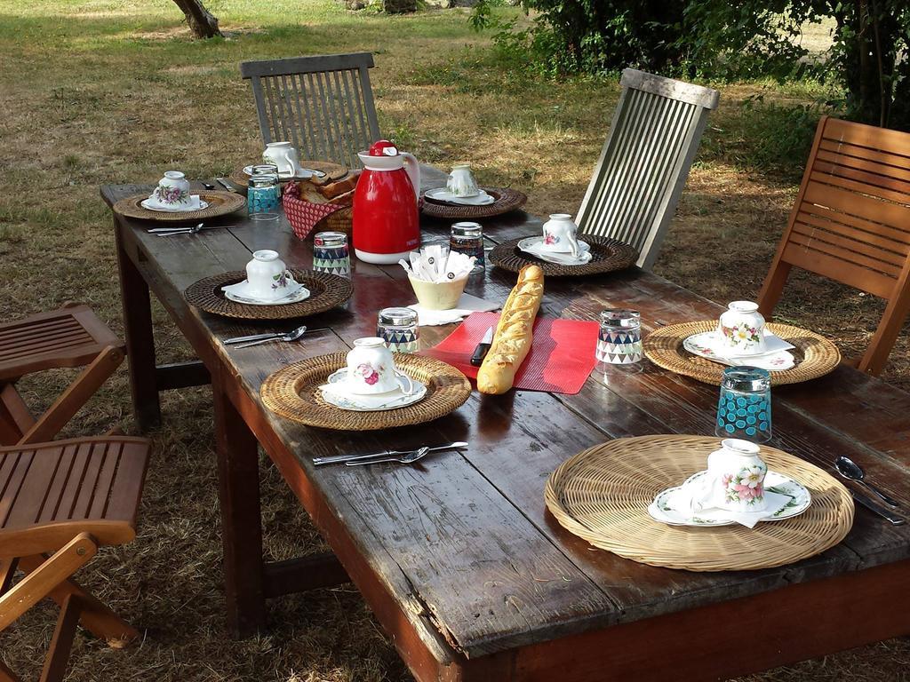 Les Jardins De La Tuilerie Bed & Breakfast Jouarre Dış mekan fotoğraf